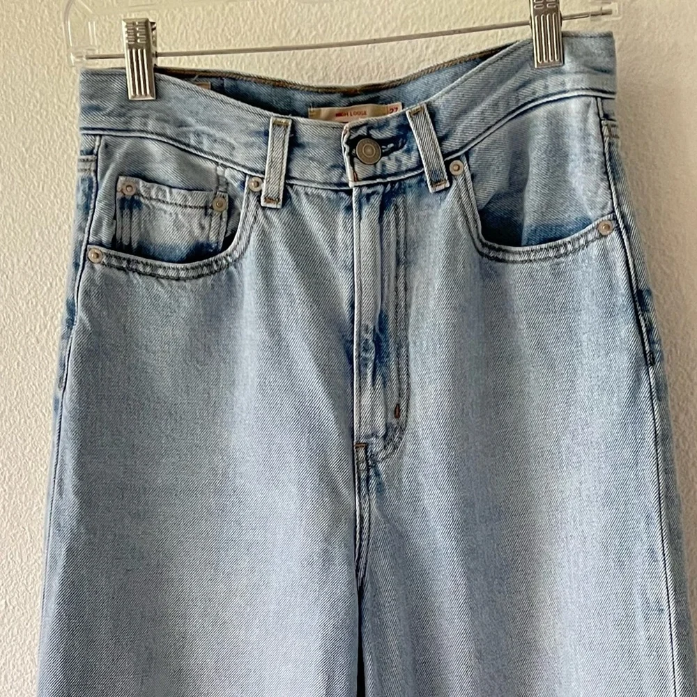 Levis Premium High Loose Light Wash Blue Wide Leg Jeans Size 27 - Picture 3 of 11